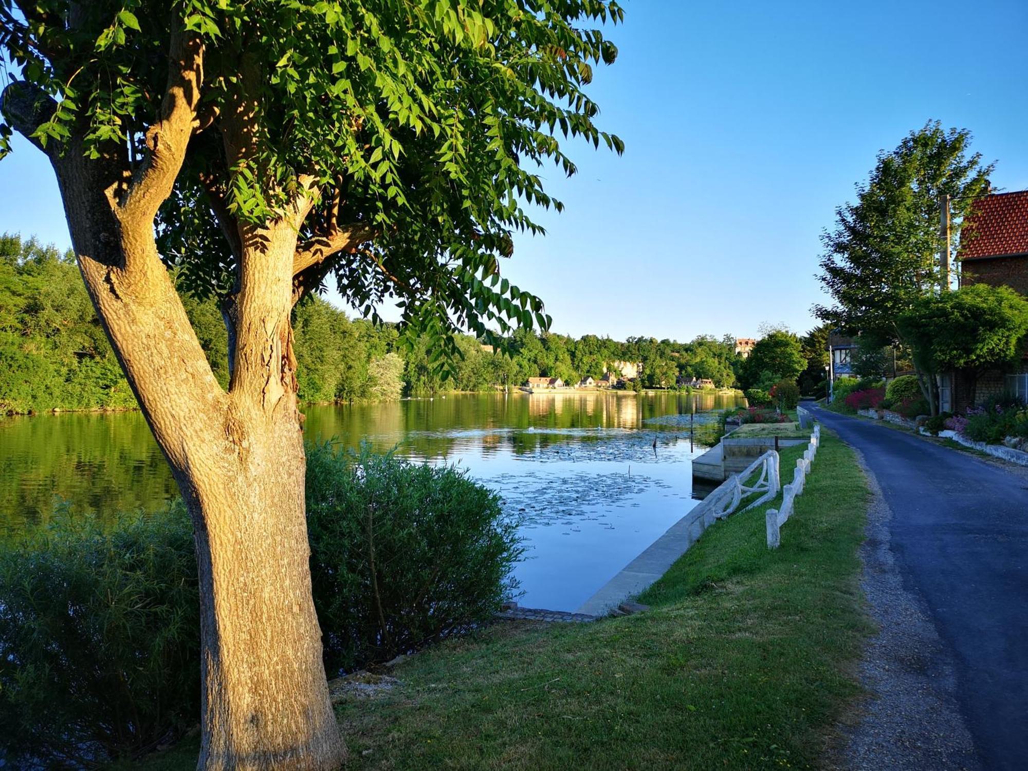 Les Jardins De Felicie Βίλα Poses Εξωτερικό φωτογραφία